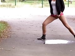 Stand pee 2