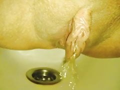 Pissing Anent Sink