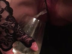 Violet loves pissing