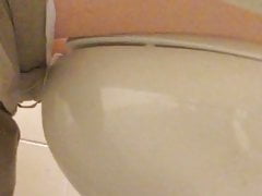 Understall toilet 62