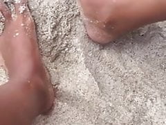 Sandy pee