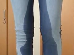 Advanced jeans peeing 16